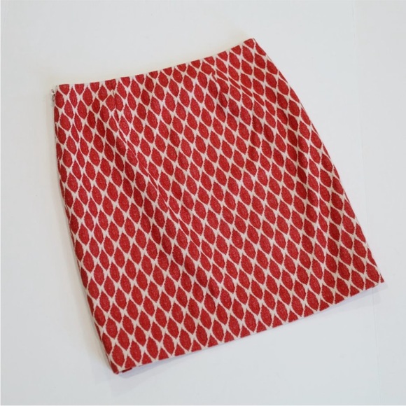 ANN TAYLOR Size 0 Ivory Red Skirt Blouse Set Career - Picture 7 of 16